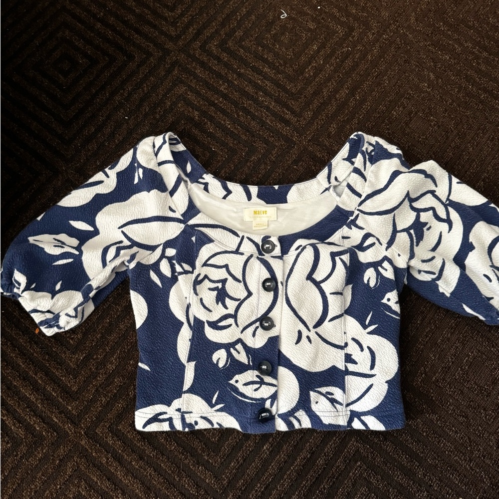 Maeve Navy and White Floral Crop Top